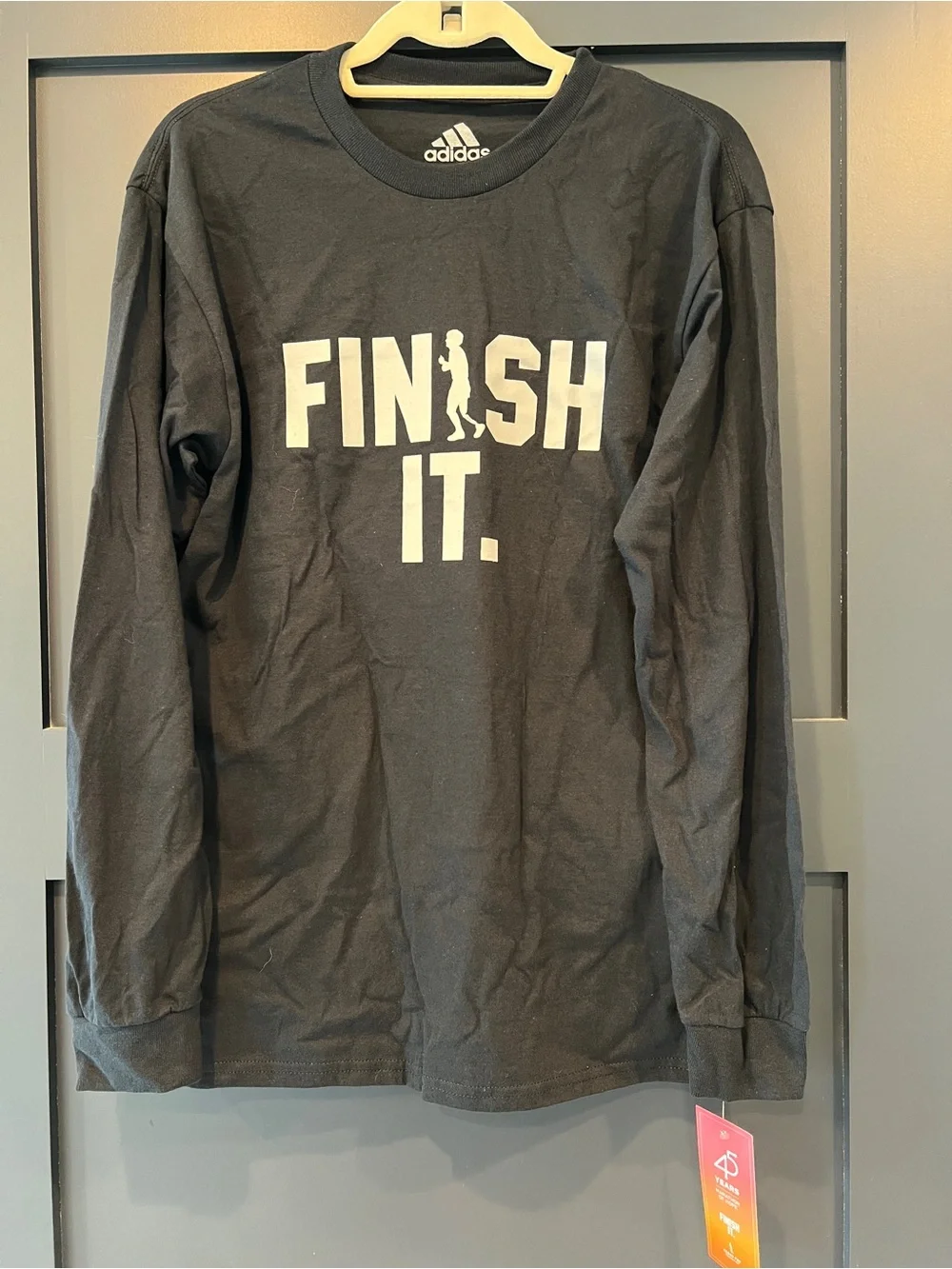 NWT Adidas x Terry Fox Run 45th Anniversary Long Sleeve Shirt Medium